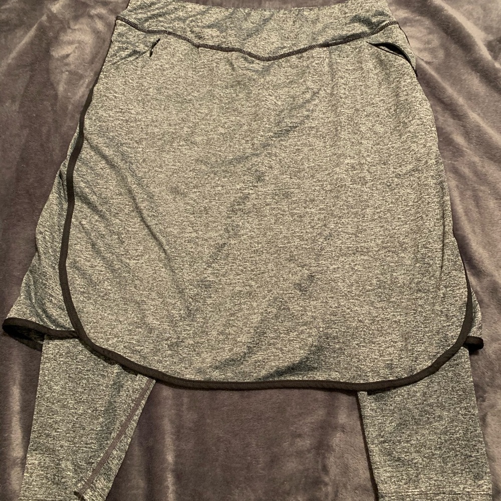 NWOT Modest athletic skirt w/ leggings